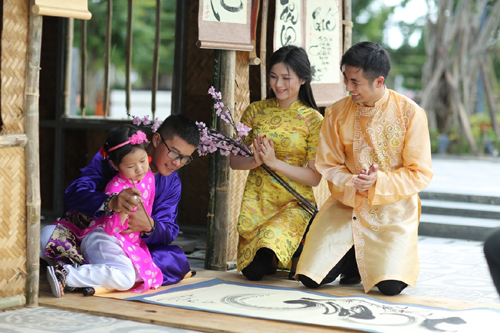 Asia Park: Ngày Tết tưng bừng với “Phiên chợ ngày xuân” ảnh 1